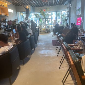Florist Bar - Inside - Coffee & Tea Near Me - Queens, New York