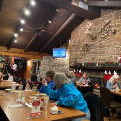 Al's Cafe - December 12, 2024 - Al's Cafe, Bethel Park, PA