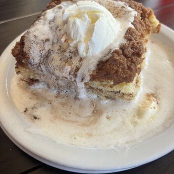 Carolyn's Cafe - Carolyn's Famous Coffee Cake - Breakfast & Brunch Near Me - Redlands, California