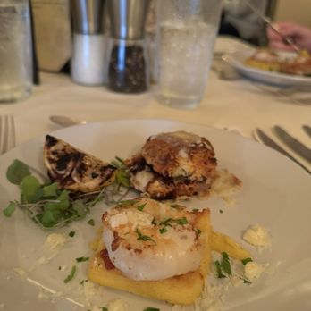 Channel Bass Inn - Appetizer of grits cake with grilled shrimp. Cheese scone with balsamic glaze and caramelized onions. - Tea Rooms Near Me - Chincoteague, Virginia