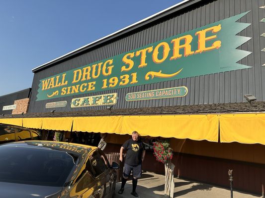 Wall Drug Store by null