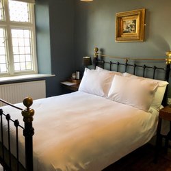 The Wheatsheaf Inn Beetham - Individually designed bedrooms