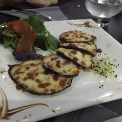 L'Authentique - Entrée parmigiani mille feuille d'aubergine et de mozzarella et tomate