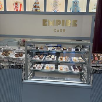 Empire Cake - Custom Cakes Near Me - New York, New York