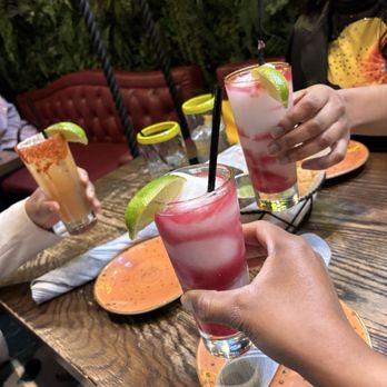 Vidorra - Sangria Margaritas and golden dagger - Mexican Near Me - Dallas, Texas Vidorra - Sangria Margaritas and golden dagger - Mexican Near Me - Dallas, Texas