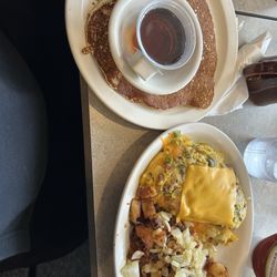 Western Deluxe OmeletteWestern, home fries, One Pancake