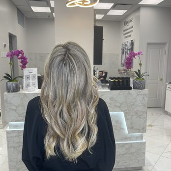 One Salon - Blonde balayage & highlights, also a trim. - Hair Salons Near Me - New York, New York One Salon - Blonde balayage & highlights, also a trim. - Hair Salons Near Me - New York, New York