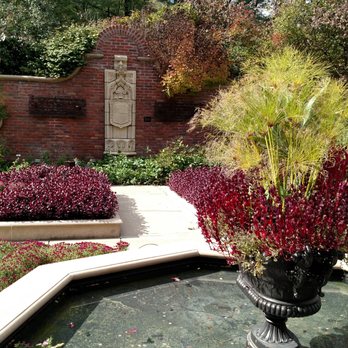 Lauritzen Gardens - Rose Garden - Venues & Event Spaces Near Me - Omaha, Nebraska