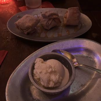 El Carmen - Apple fritter and ice cream - Mexican Near Me - Los Angeles, California El Carmen - Apple fritter and ice cream - Mexican Near Me - Los Angeles, California