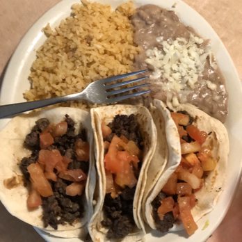 Los Burritos Mexicanos - Mexican Near Me - St. Charles, Illinois