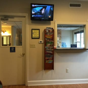 Derry Dental Associates - Waiting Room - General Dentistry Near Me - Derry, New Hampshire Derry Dental Associates - Waiting Room - General Dentistry Near Me - Derry, New Hampshire