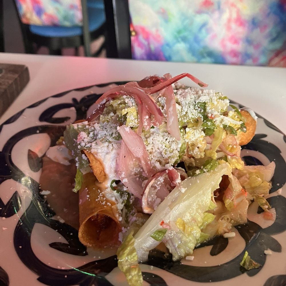 Kalaveras - Taquitos !!!! Deliciosos ! - Cocktail Bars Near Me - Hollywood, California