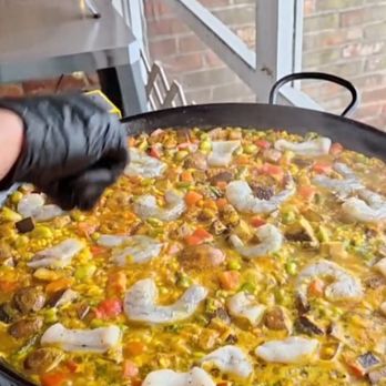 Paella & Beyond - Paella - Personal Chefs Near Me - Louisville, Kentucky Paella & Beyond - Paella - Personal Chefs Near Me - Louisville, Kentucky