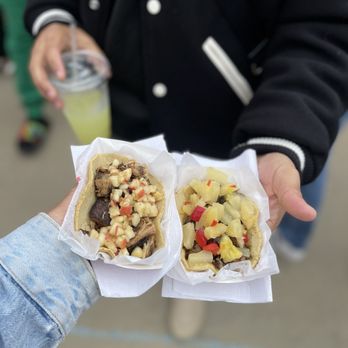 Wah Gwaan - Jerk pork and jerk chicken tacos - Food Trucks Near Me - Brooklyn, New York Wah Gwaan - Jerk pork and jerk chicken tacos - Food Trucks Near Me - Brooklyn, New York