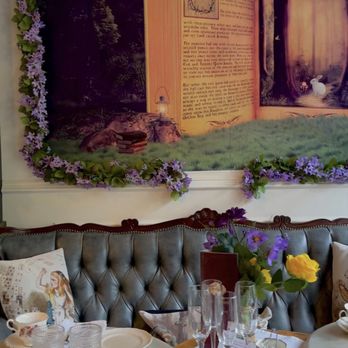 Neverland Tea Salon - Coffee & Tea Near Me - Vancouver, British Columbia