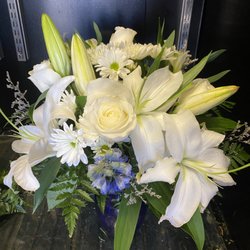 Carol's Flowers, Crafts & Gifts - Beautiful in blue bouquet