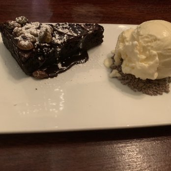 Irish Times Pub - Guinness Chocolate Brownie with Vanilla Ice Cream - Irish Pub Near Me - Victoria, British Columbia Irish Times Pub - Guinness Chocolate Brownie with Vanilla Ice Cream - Irish Pub Near Me - Victoria, British Columbia