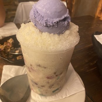 Mama Fina's - Halo Halo - Filipino Near Me - New York, New York