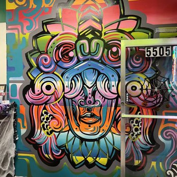 La Serpiente Emplumada - a colorful mural - Mexican Near Me - Chicago, Illinois La Serpiente Emplumada - a colorful mural - Mexican Near Me - Chicago, Illinois