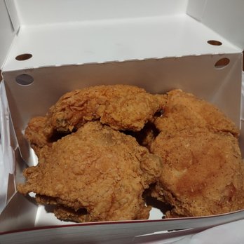 Golden Scoop - The fried chicken is surprisingly good and a bargain for its quality. - Chinese Near Me - Marina del Rey, California Golden Scoop - The fried chicken is surprisingly good and a bargain for its quality. - Chinese Near Me - Marina del Rey, California