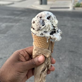 Amy's Ice Creams - OREO - Ice Cream & Frozen Yogurt Near Me - Austin, Texas