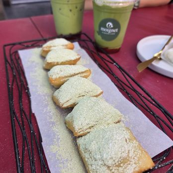 Moignet  A Social Cafe - Bakeries Near Me - Las Vegas, Nevada