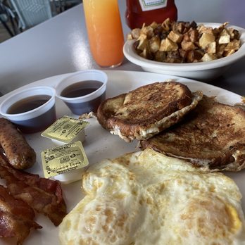 Toasted - Sampler breakfast #8 w/ French toast & eggs over medium. - Breakfast & Brunch Near Me - Calabash, North Carolina