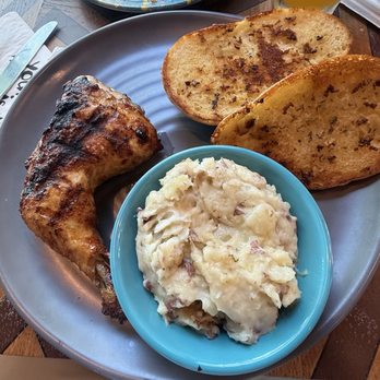 Nando's Peri-Peri - Chicken leg quarter with Red Skin Mashed Potatoes and Garlic Bread. - Chicken Shop Near Me - Virginia Beach, Virginia Nando's Peri-Peri - Chicken leg quarter with Red Skin Mashed Potatoes and Garlic Bread. - Chicken Shop Near Me - Virginia Beach, Virginia