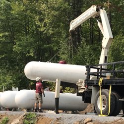 Rymes Propane & Oil - Skilled operators make the job look easy