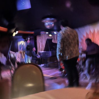 Cliff Bell's - Jazz Band - Bars Near Me - Detroit, Michigan