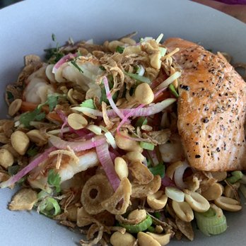 Mahony's Tavern - Papaya and Shrimp salad with salmon - Irish Near Me - Vancouver, British Columbia