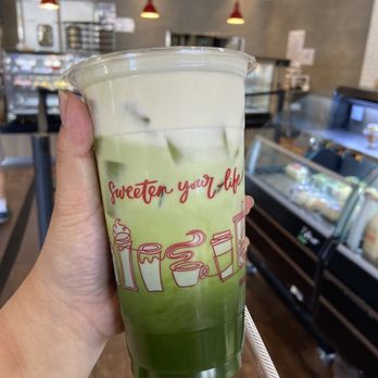 85°C Bakery Cafe-Tustin - Sea Salt Match Latte - Coffee & Tea Near Me - Tustin, California