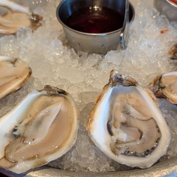 Old Ebbitt Grill - Oysters - Bars Near Me - Washington, DC, District of Columbia
