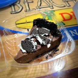 Special vegan Oreo cheesecake, delicious (instagram: jax.vegan.eats)