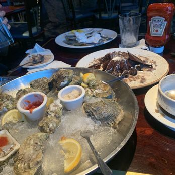 Aquarium Restaurant - Unkept/not cleared table. - Seafood Near Me - Kemah, Texas