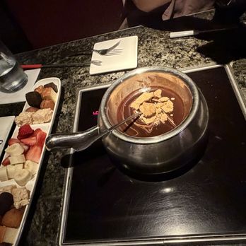 The Melting Pot - S'mores - Fondue Near Me - Sacramento, California The Melting Pot - S'mores - Fondue Near Me - Sacramento, California