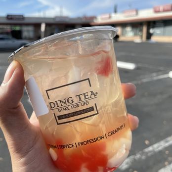 Ding Tea Westminster - Lychee Aloe Vera Juice (TikTok: @justandyvu) - Bubble Tea Near Me - Westminster, California Ding Tea Westminster - Lychee Aloe Vera Juice (TikTok: @justandyvu) - Bubble Tea Near Me - Westminster, California