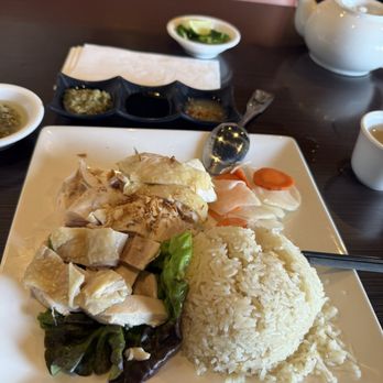 Pho Element - 09 - Hainanese Chicken with Rice (Boneless) - - Cm G Hi Nam - Vietnamese Near Me - San Mateo, California Pho Element - 09 - Hainanese Chicken with Rice (Boneless) - - Cm G Hi Nam - Vietnamese Near Me - San Mateo, California