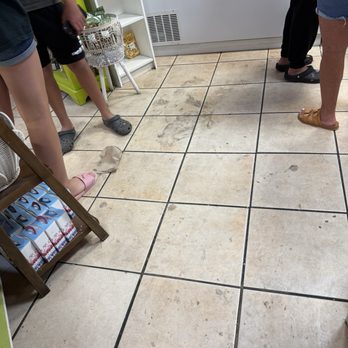 Keys Chocolates & Ice Cream - Floor needs to be cleaned people - Ice Cream & Frozen Yogurt Near Me - Key Largo, Florida