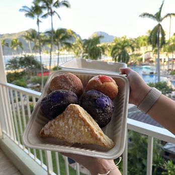 Kauai Bakery - Bakeries Near Me - Lihue, Hawaii