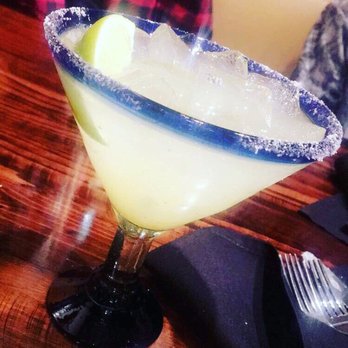 LongHorn Steakhouse - Drink was good ... not strong enough to be oblivious to the way we were being treated .. but it was good . - Steakhouses Near Me - Independence, Missouri