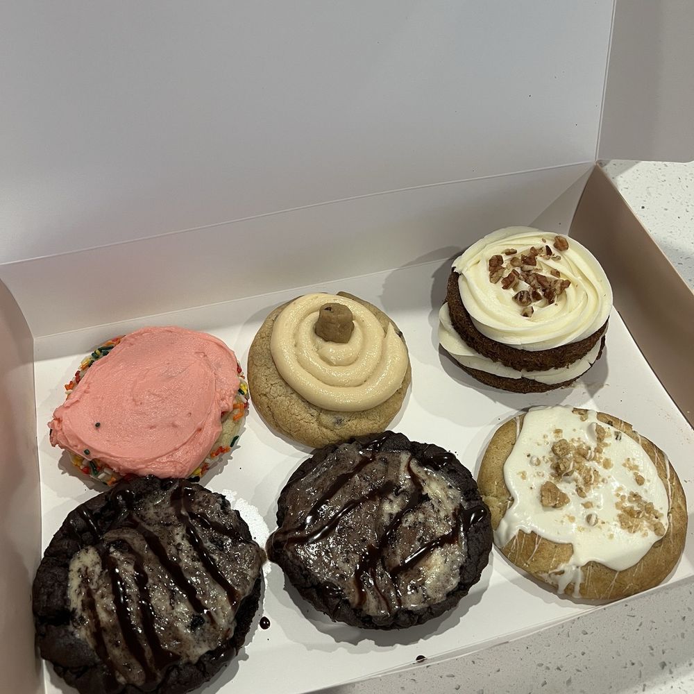 Crumbl - Green Valley - Bakeries Near Me - Henderson, Nevada Crumbl - Green Valley - Bakeries Near Me - Henderson, Nevada
