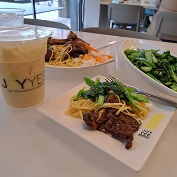 Joy Yee Noodle - Lunch with Korean short ribs, garlic noodes,Chinese broccoli, and mango milk tea. - Chinese Near Me - Chicago, Illinois