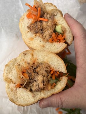 Banh Mi King by null