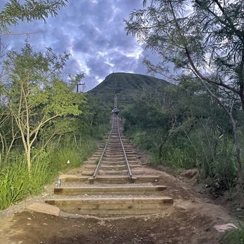 Koko Crater Trail - Sunrise hike, head lamp ready!! - Hiking Near Me - Honolulu, Hawaii