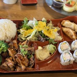 Gami Sushi - Bento Box with teriyaki chicken