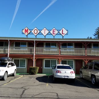 Swiss Holiday Lodge - Hotels Near Me - Mount Shasta, California Swiss Holiday Lodge - Hotels Near Me - Mount Shasta, California