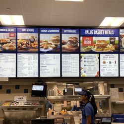 Culver's - Ordering counter with menu behind