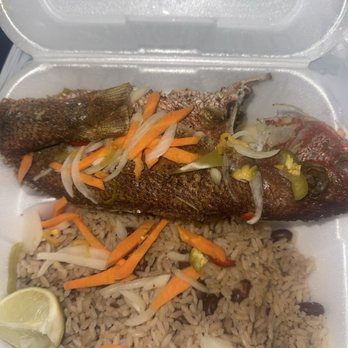 Clive's Cafe - Escovitch fish w/ peas & rice with macaroni & cheese(not pictured) - Caribbean Near Me - Miami, Florida