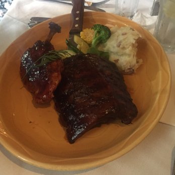 Cooperage Inn - Homestead ribs with mashed potatoes - Comfort Food Near Me - Baiting Hollow, New York
